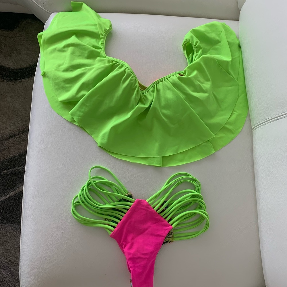 Really Nice Bikini - image 2